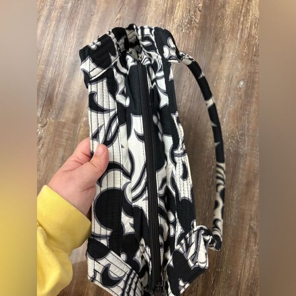 Vera Bradley Night & Day Floral Black & White Quilted Bag Purse with ID Holder - Picture 7 of 12